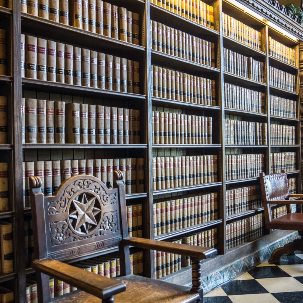 90 títulos polêmicos no Direito Internacional